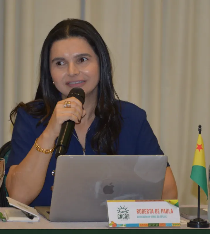 Foto oficial de Roberta de Paula Caminha de Melo